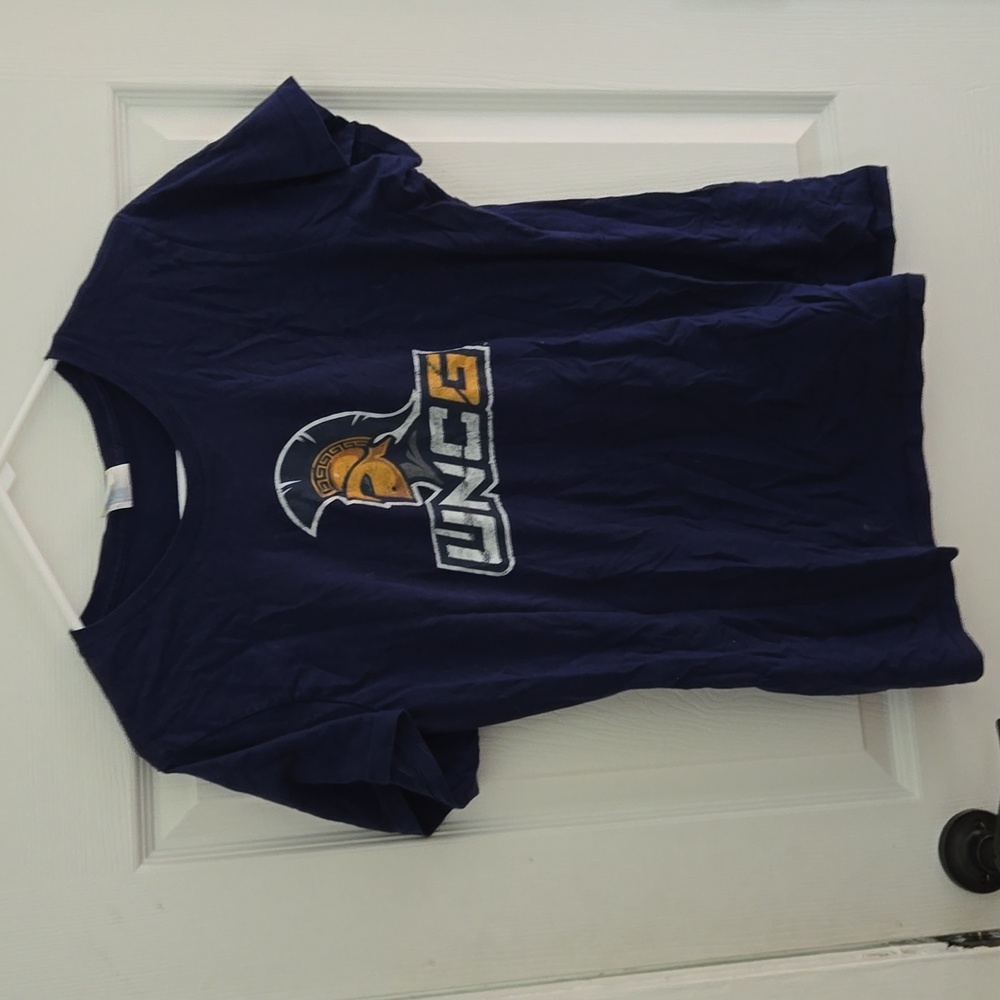 XL UNCG blue t-shirt official merch